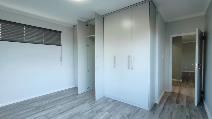 To Let 3 Bedroom Property for Rent in Island View Western Cape